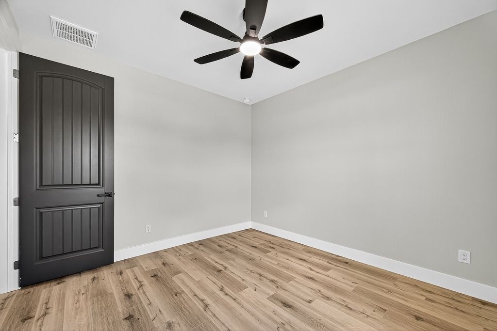 484 Angus Trail Angleton, TX 77515 - Photo 28 of 36 2nd Bedroom