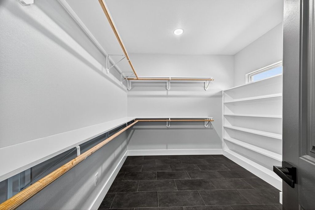 484 Angus Trail Angleton, TX 77515 - Photo 36 of 36 Primary Walk-In Closet