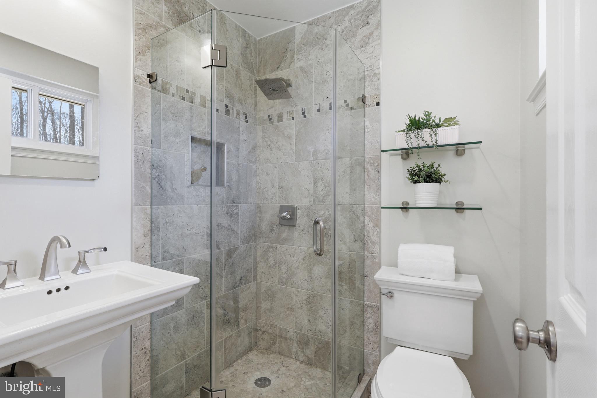 5613 Eastbourne Drive Springfield, VA 22151 - Photo 16 of 32