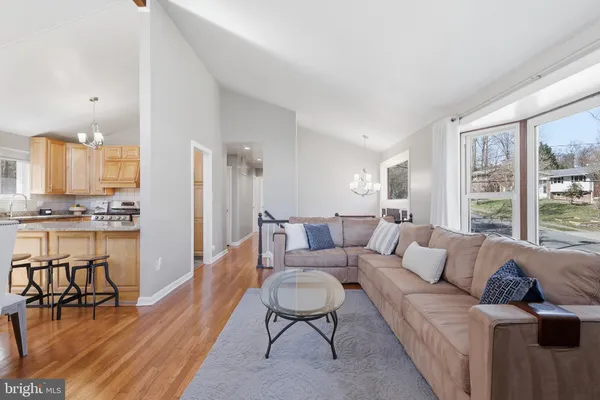 $825,000 | 5613 Eastbourne Drive, Springfield, VA 22151