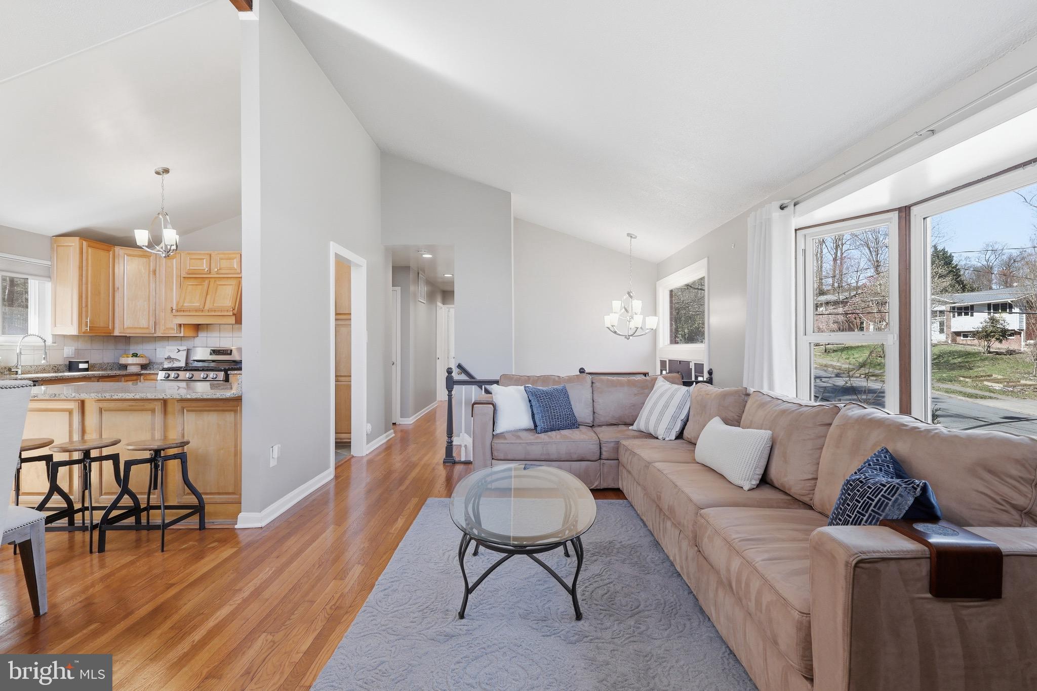 5613 Eastbourne Drive Springfield, VA 22151 - Photo 6 of 32