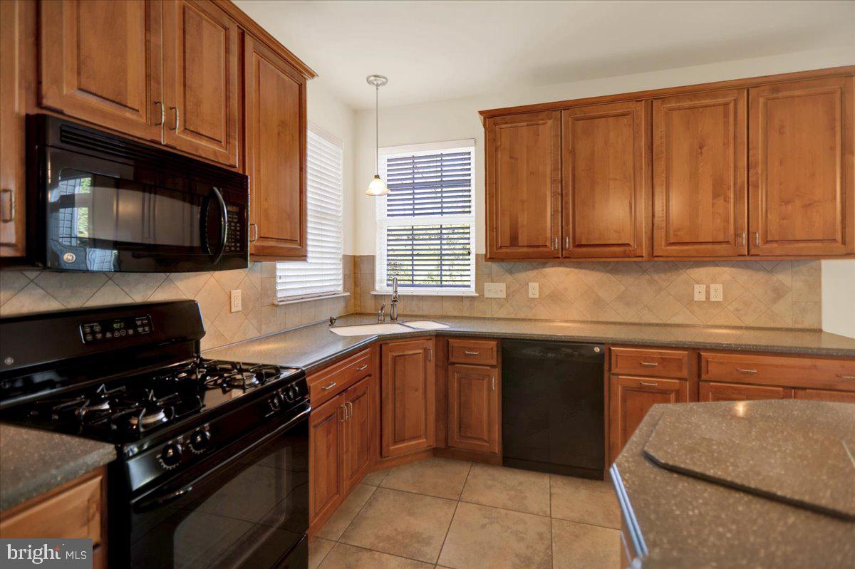 25 Harry Avenue Reading, PA 19607 - Photo 13 of 51
