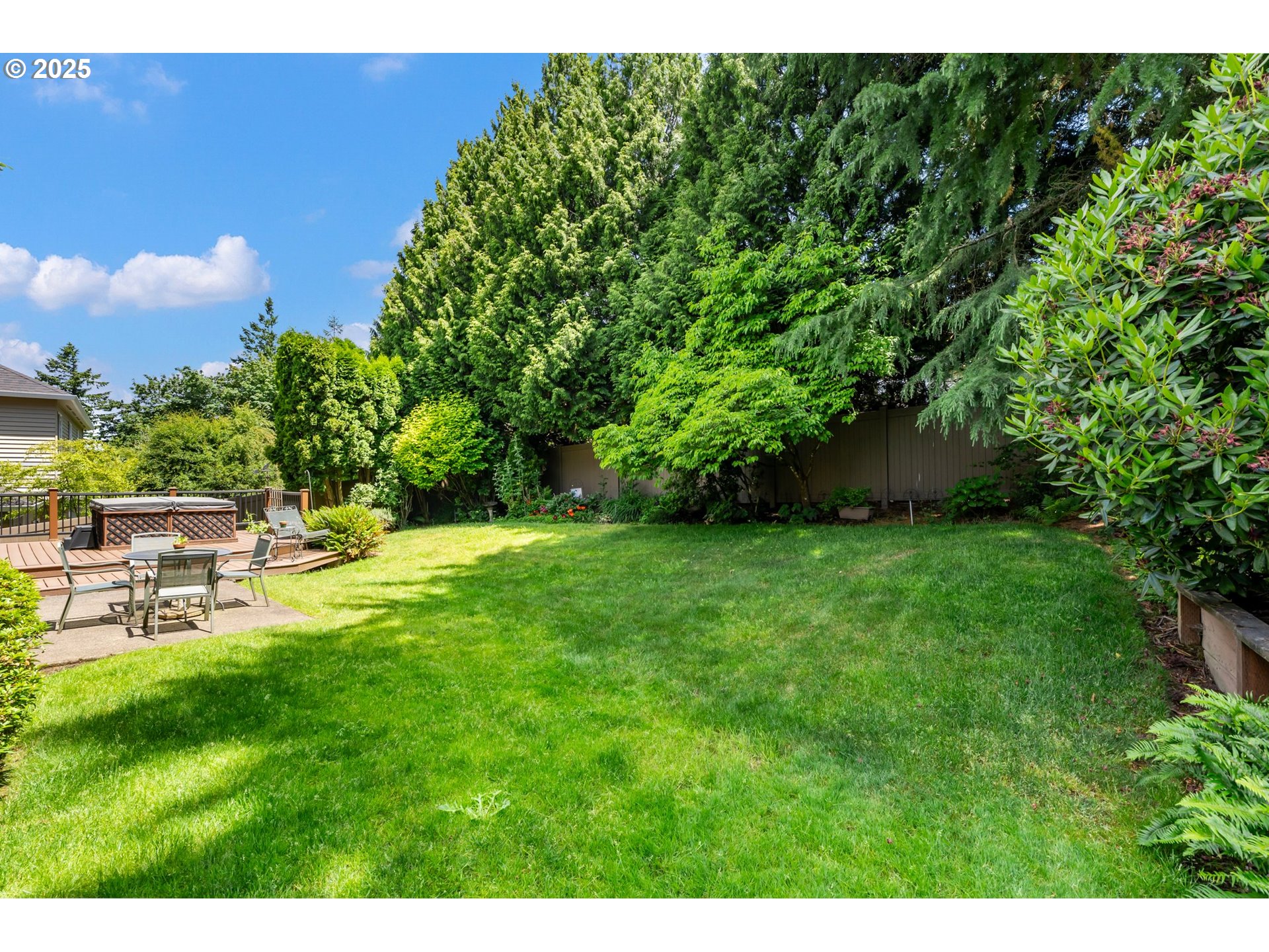 19720 Spring Ridge Drive West Linn, OR 97068 - Photo 31 of 44 Backyard