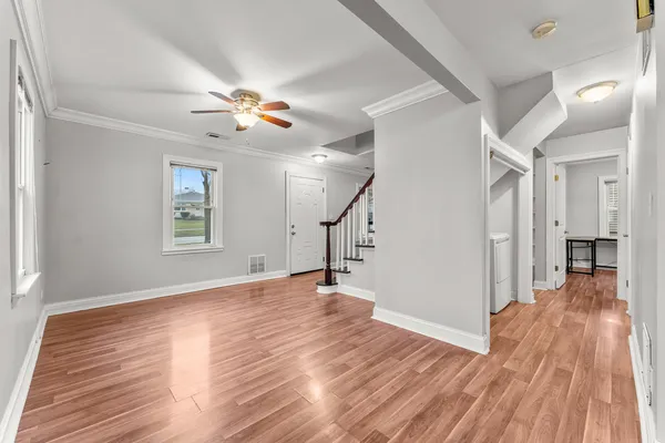 $3,000 | 305 North Grace Street, Lombard, IL 60148