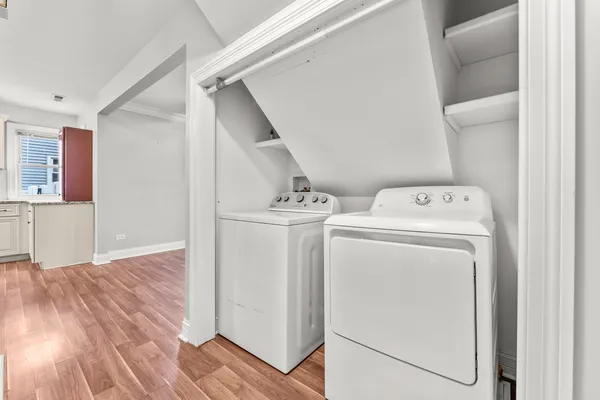 $3,000 | 305 North Grace Street, Lombard, IL 60148