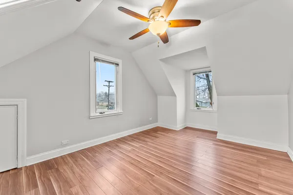 $3,000 | 305 North Grace Street, Lombard, IL 60148