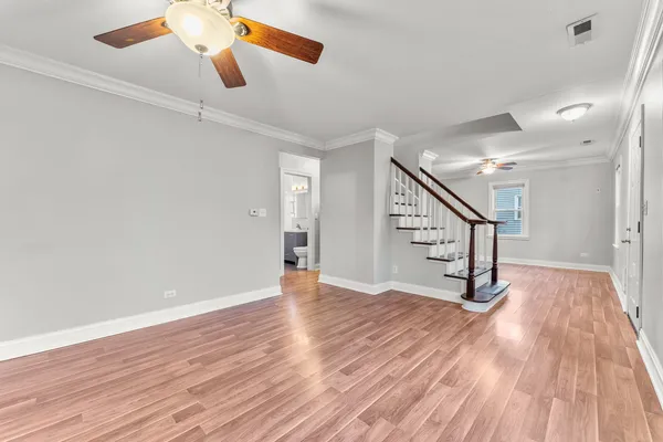 $3,000 | 305 North Grace Street, Lombard, IL 60148