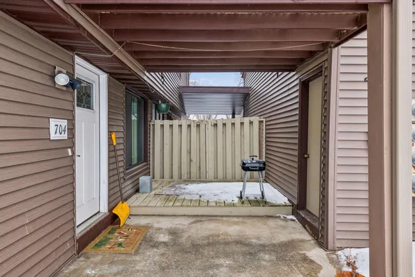 $249,900 | 112704 Hundertmark Road, Chaska, MN 55318