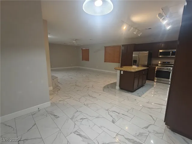 $3,000 | 492 Grassrange Lane, Henderson, NV 89052