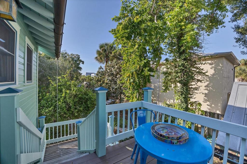 1716 Oak Street Sarasota, FL 34236 - Photo 21 of 49 a view of a balcony with chairs