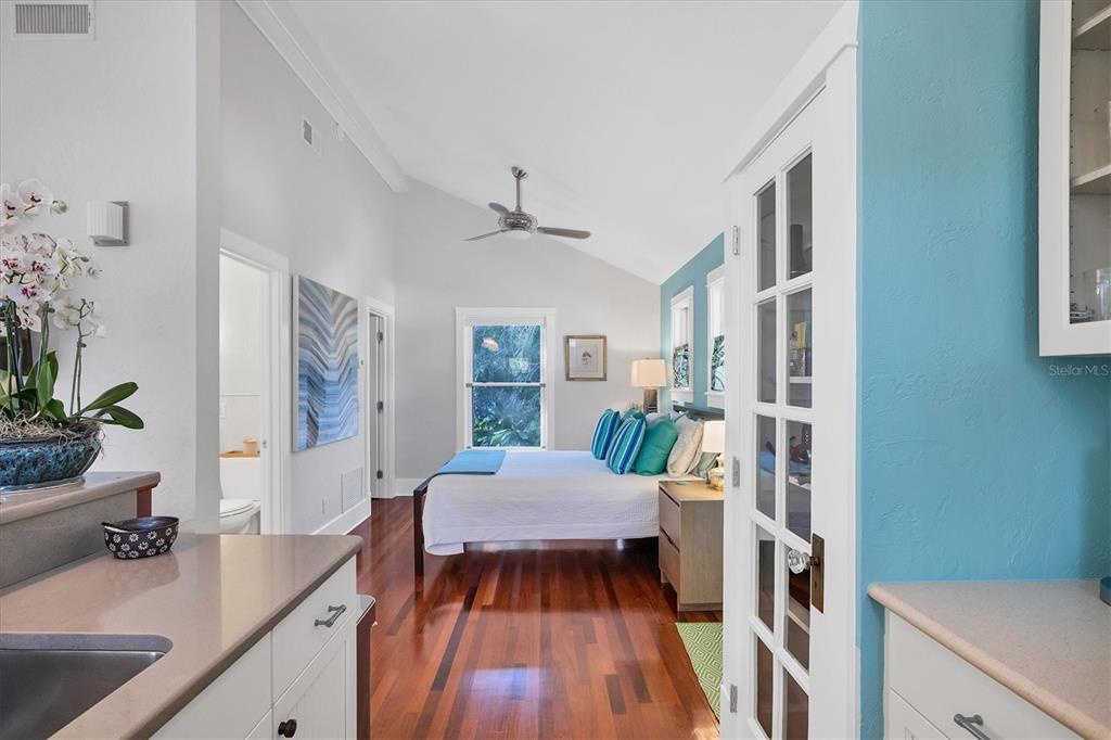 1716 Oak Street Sarasota, FL 34236 - Photo 27 of 49 a living room with furniture and a table