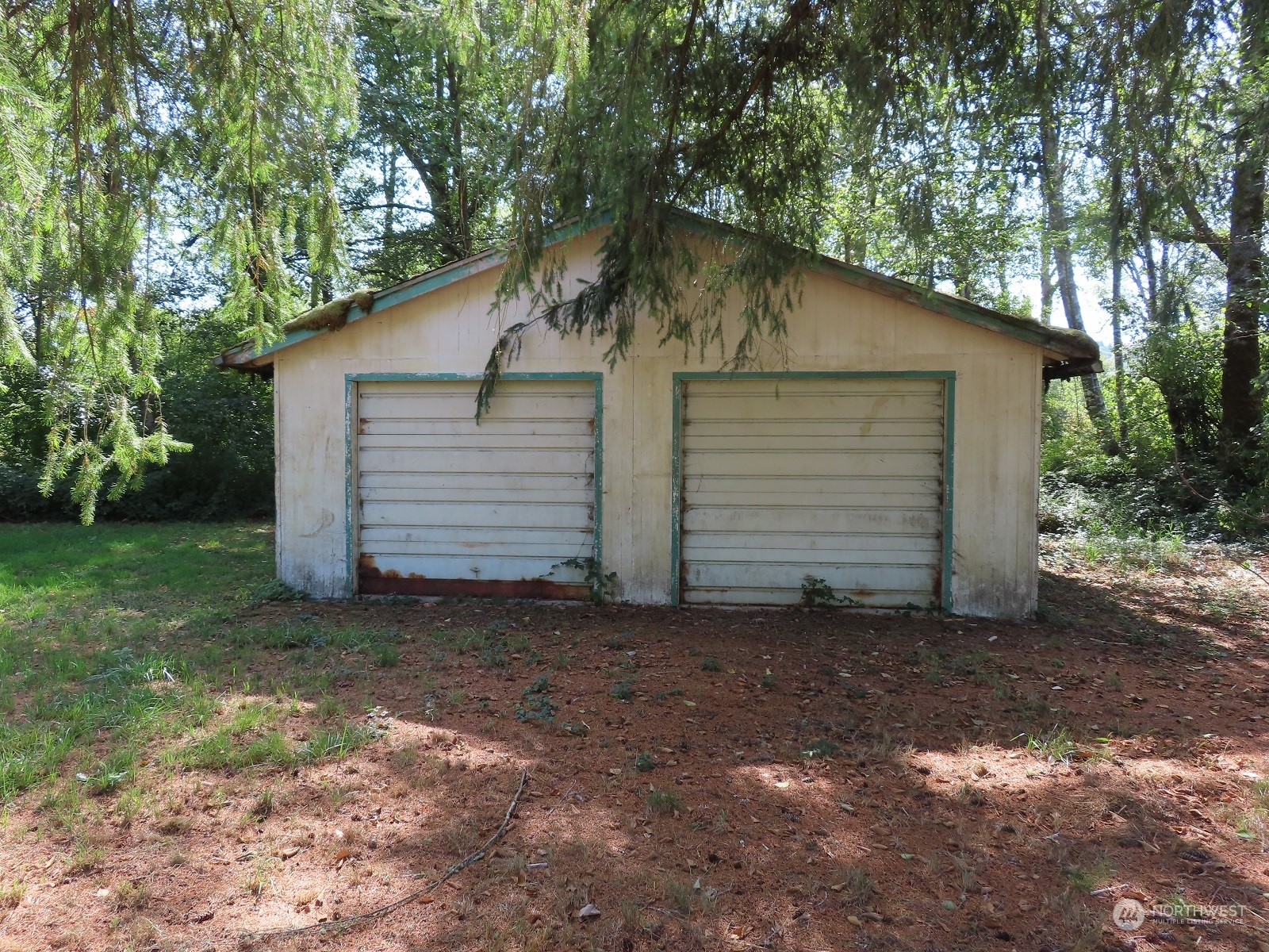 654 Shanklin Road Onalaska, WA 98570 - Photo 20 of 20 a view of a house with a small yard