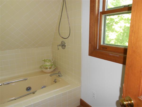 60 Meadowbrook Road Wrentham, MA 02093 - Photo 21 of 29 Gallery Image 21