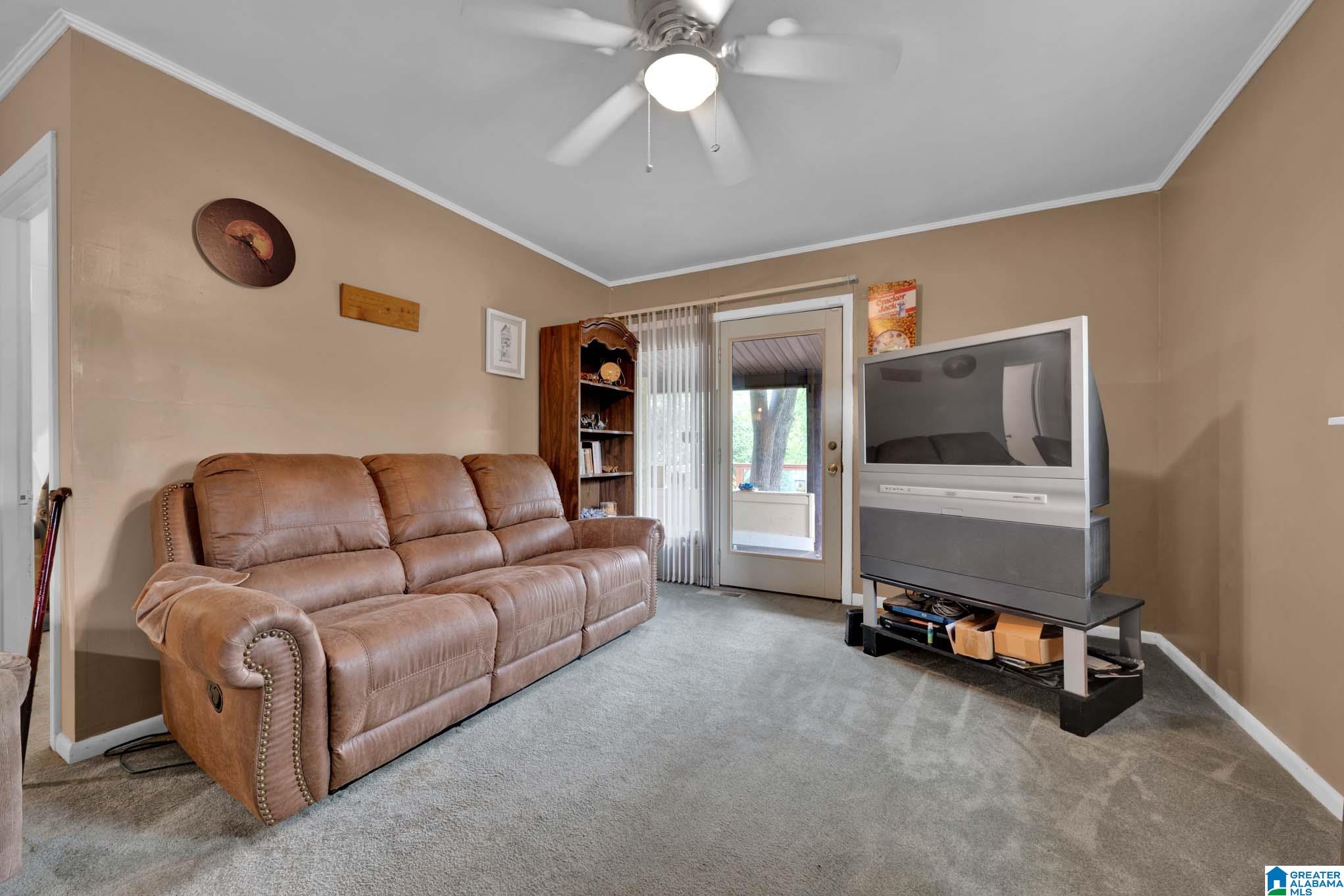 142 Riverside Drive Bessemer, AL 35023 - Photo 11 of 46