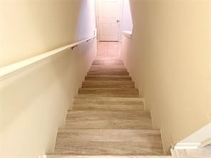 10064 Emnora Lane Houston, TX 77080 - Photo 25 of 31 a view of entryway