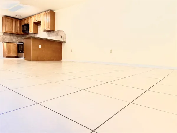 $1,750 | 10064 Emnora Lane, Houston, TX 77080