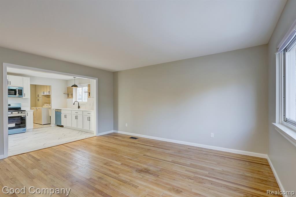 550 Roth Boulevard Clawson, MI 48017 - Photo 6 of 18