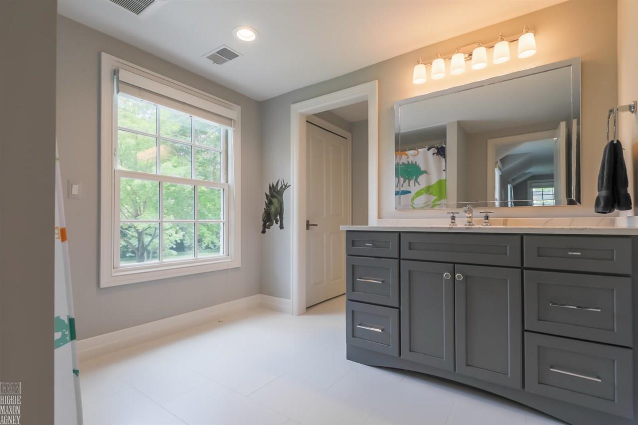 515 Shelden Road Grosse Pointe Shores, MI 48236 - Photo 47 of 71