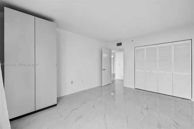 $5,500 | 650 West Avenue, Unit 1204, Miami Beach, FL 33139