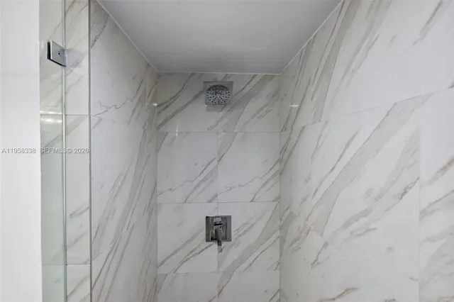 $5,500 | 650 West Avenue, Unit 1204, Miami Beach, FL 33139