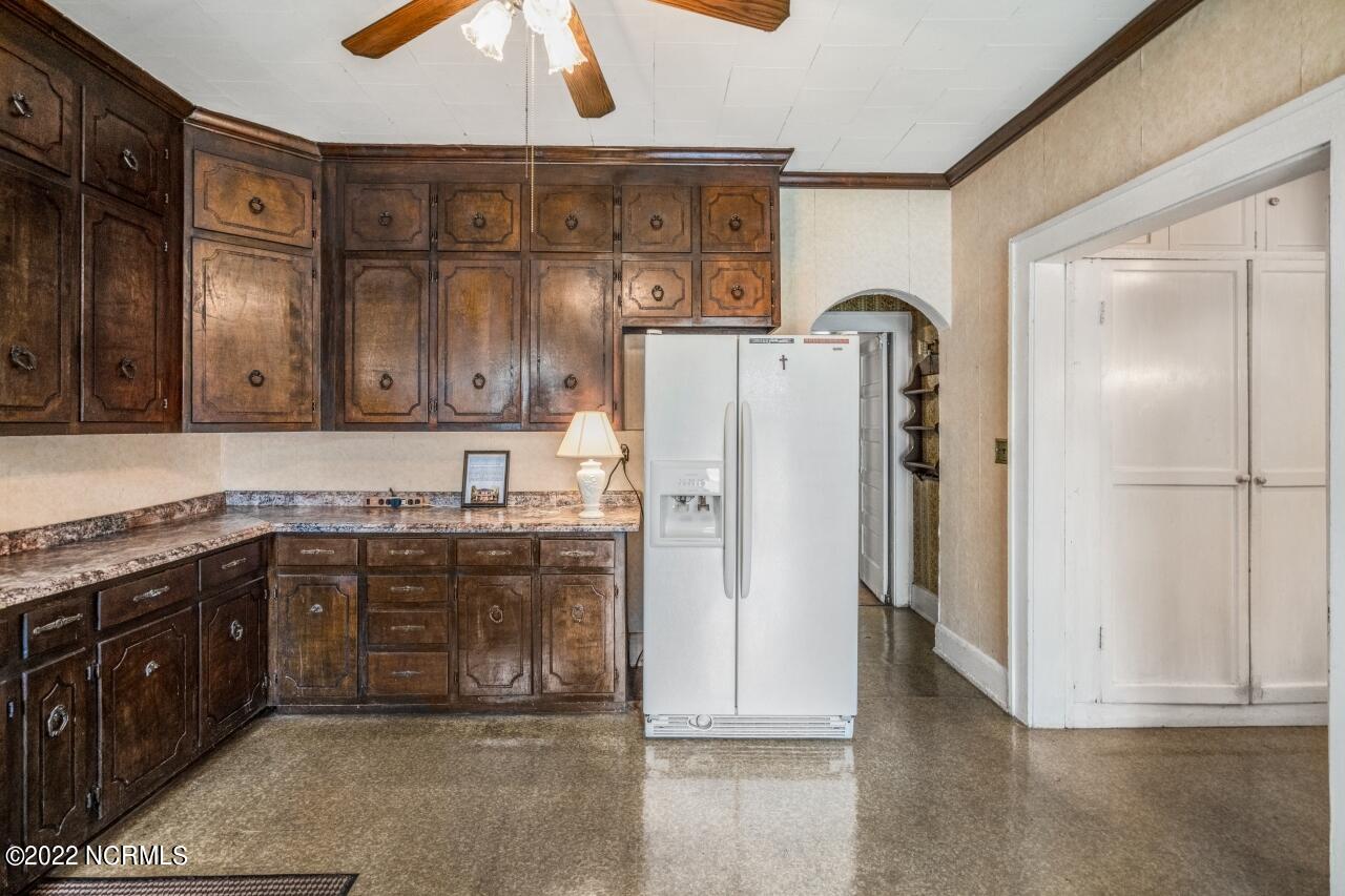 1015 Branch Street Northwest Wilson, NC 27893 - Photo 26 of 36 1015-branch-st-027