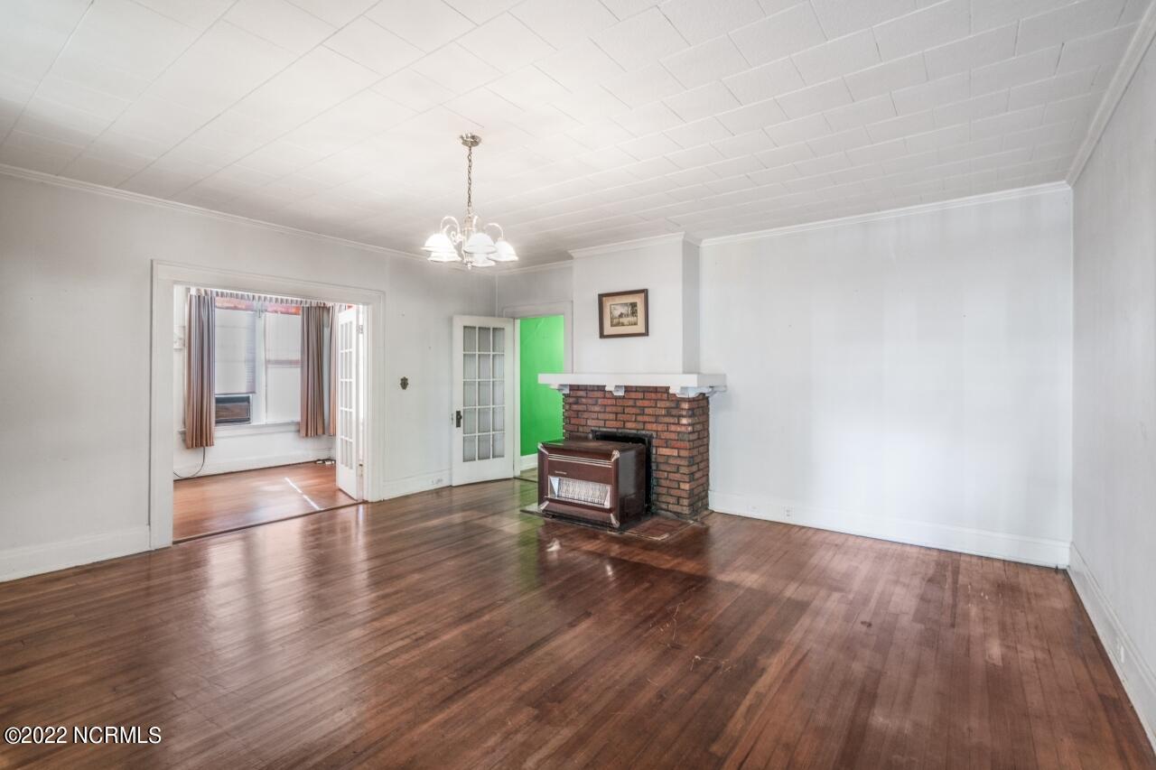 1015 Branch Street Northwest Wilson, NC 27893 - Photo 4 of 36 1015-branch-st-005