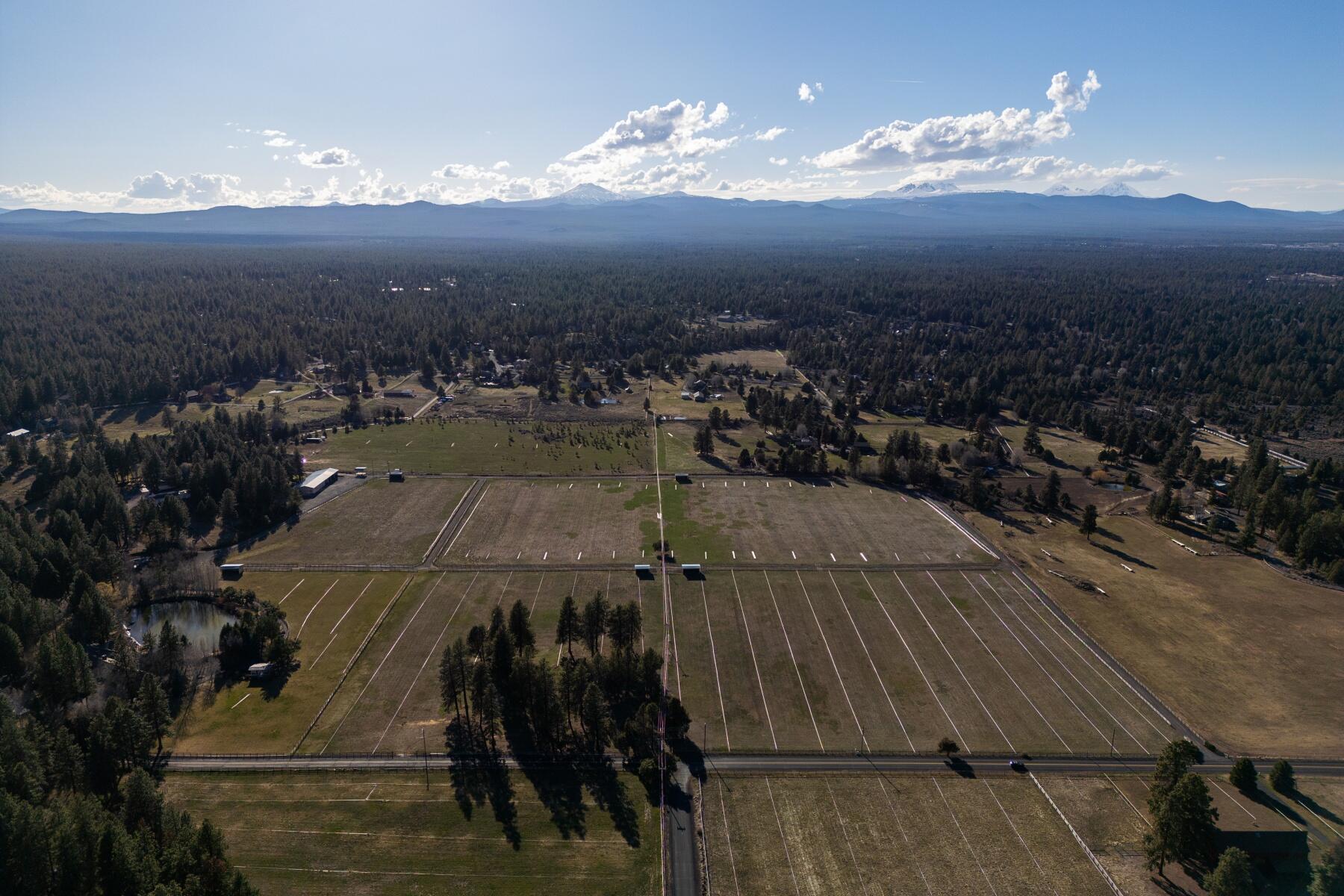 60405 Tekampe Road Bend, OR 97702 - Photo 45 of 51 batch_T40 (1)