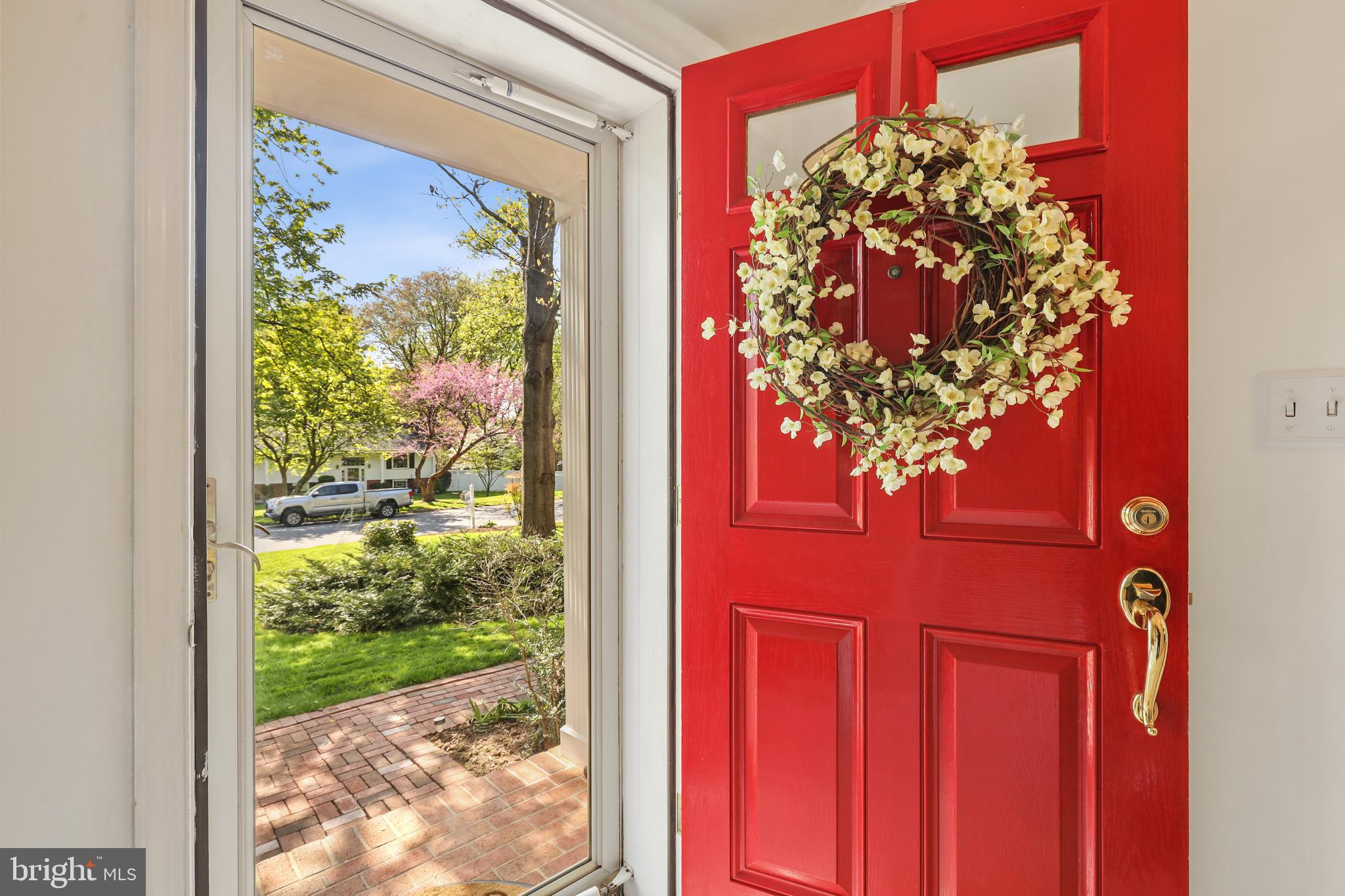 2913 Southview Road Ellicott City, MD 21042 - Photo 5 of 38 Front door