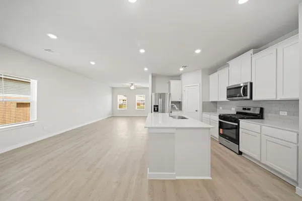 $299,900 | 3521 Monroe Street, Bay City, TX 77414