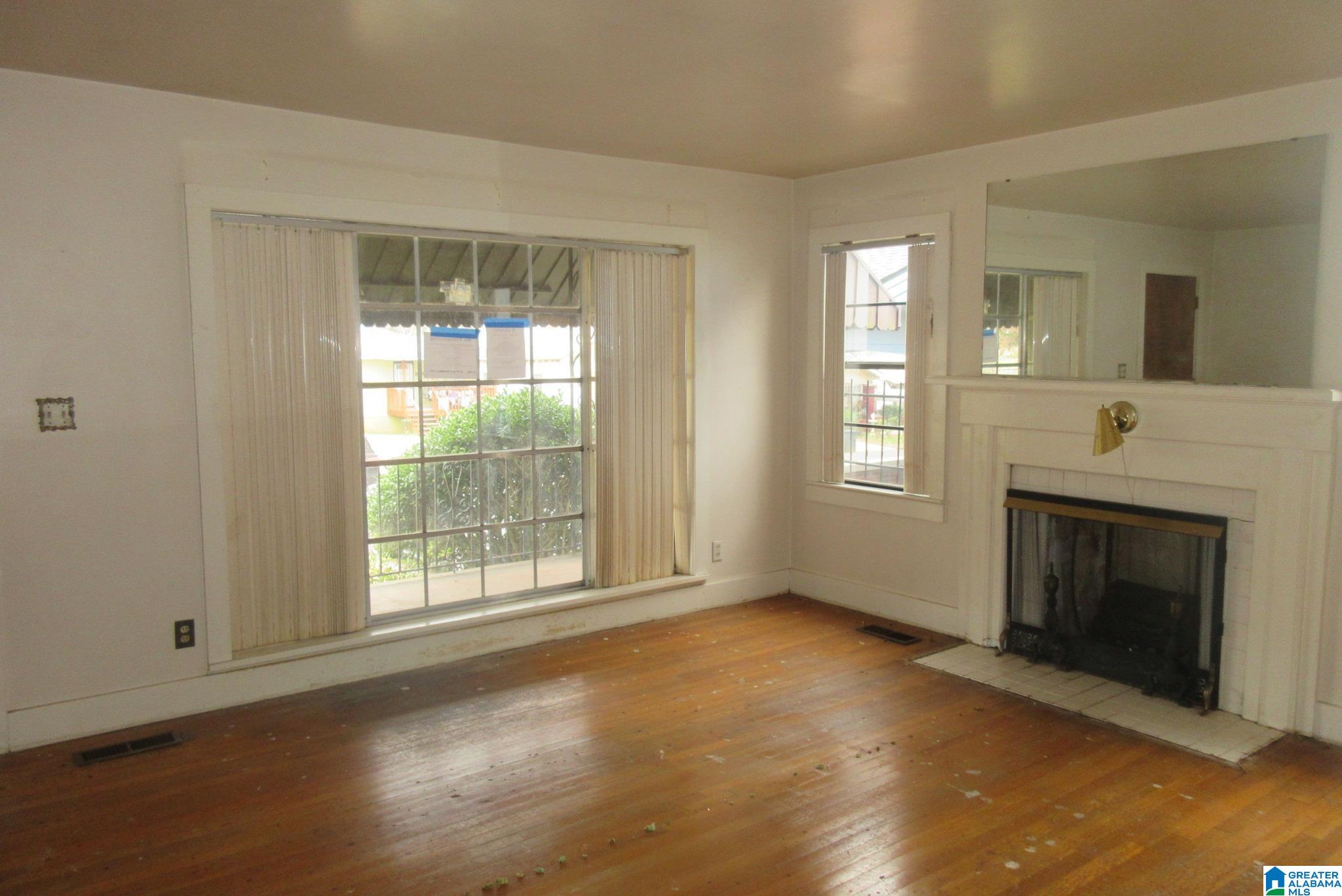 1125 15th Way Southwest Birmingham, AL 35211 - Photo 3 of 8
