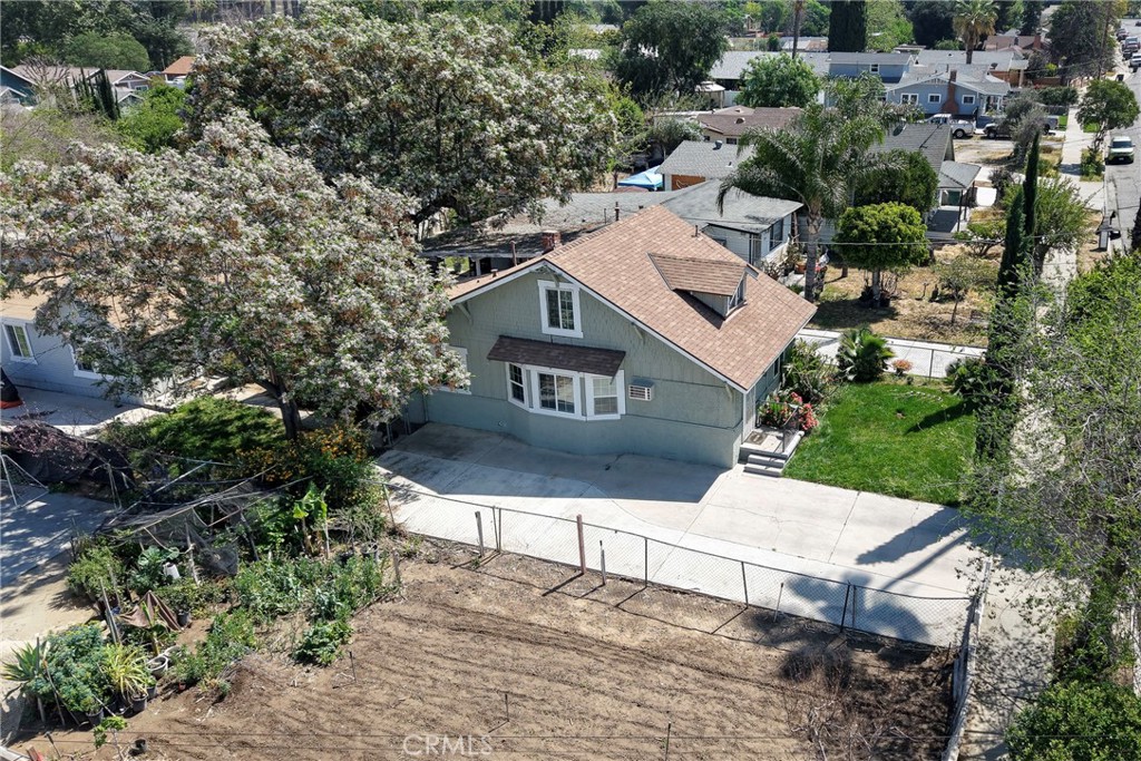 3751 McKenzie Street Riverside, CA 92503 - Photo 6 of 68 an aerial view of a house