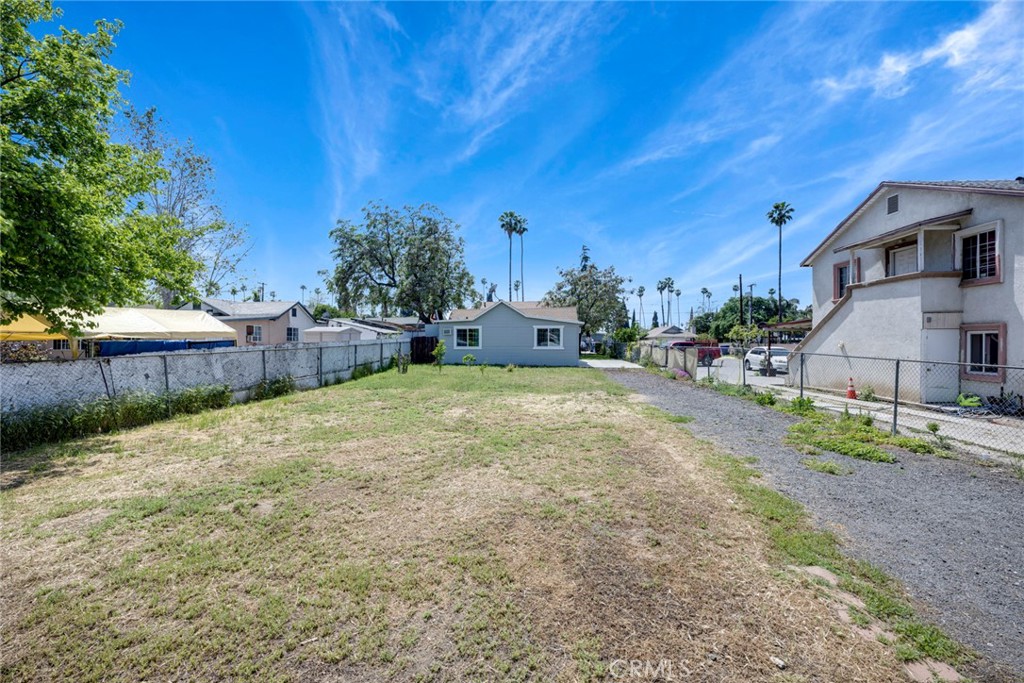 3751 McKenzie Street Riverside, CA 92503 - Photo 67 of 68 ***ALL BACK UNIT PHOTOS WERE TAKEN PRIOR TO THE TENANT TAKING POSSESSION IN 2023**