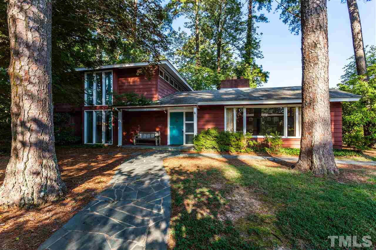 1525 Canterbury Road Raleigh, NC 27608 - Photo 2 of 25