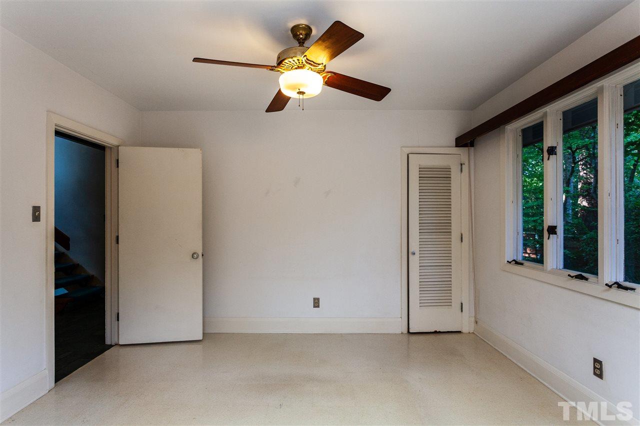 1525 Canterbury Road Raleigh, NC 27608 - Photo 20 of 25