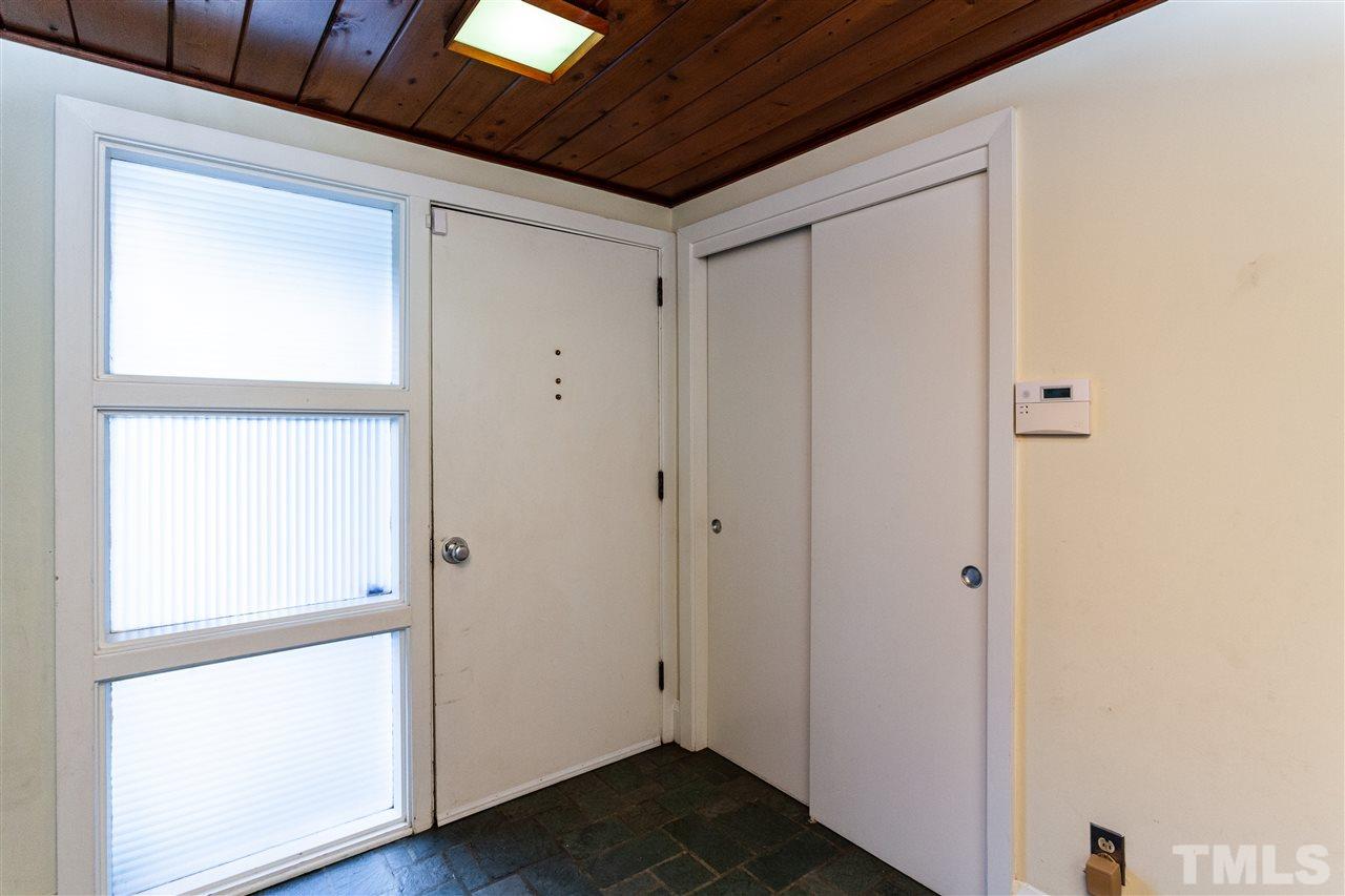1525 Canterbury Road Raleigh, NC 27608 - Photo 22 of 25