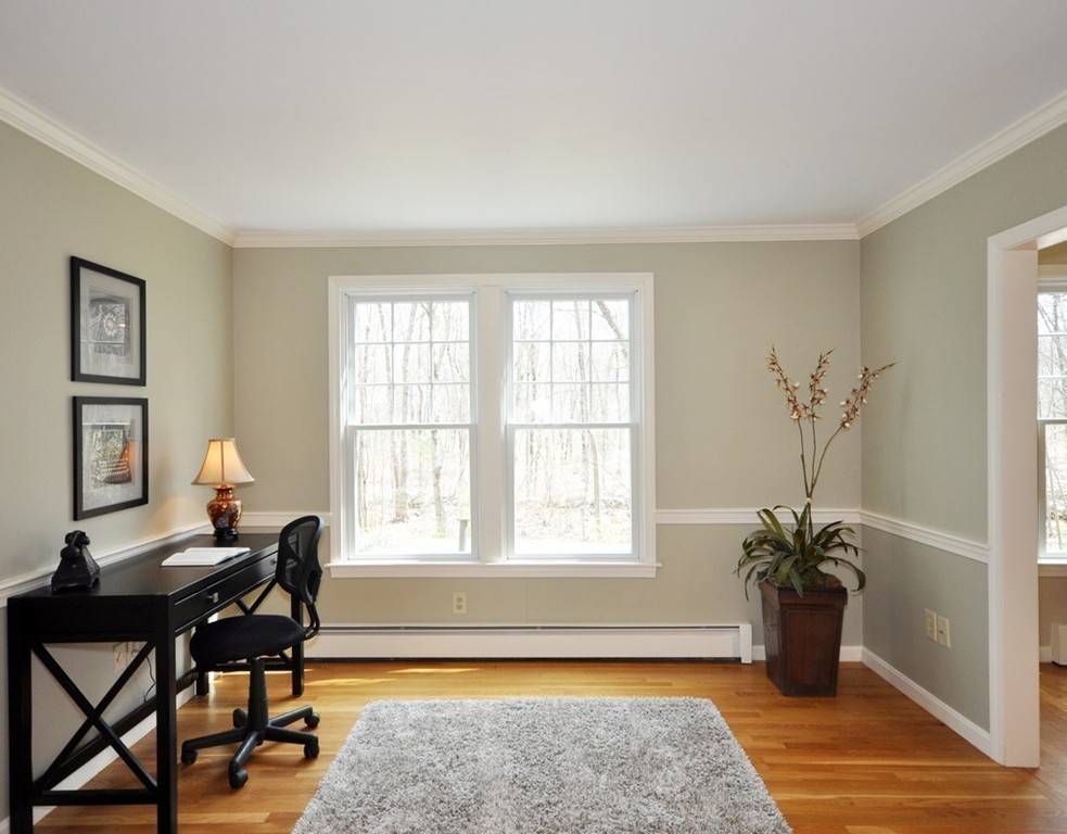 61 Estabrook Road Carlisle, MA 01741 - Photo 11 of 23 Gallery Image 11