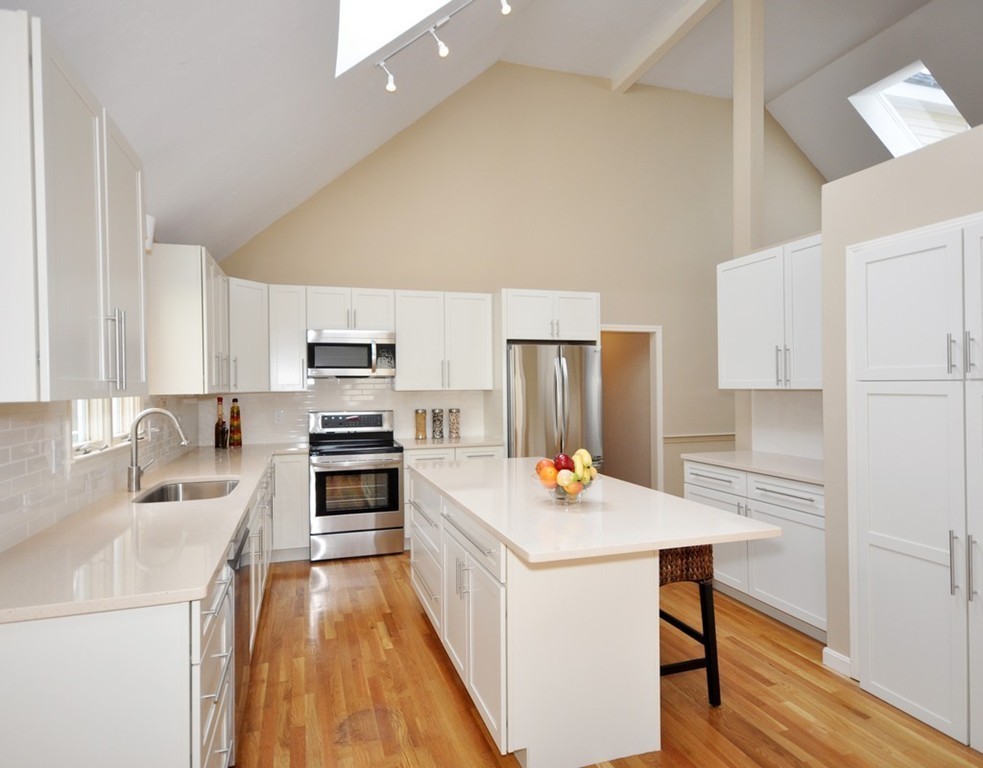61 Estabrook Road Carlisle, MA 01741 - Photo 2 of 23 Gallery Image 2
