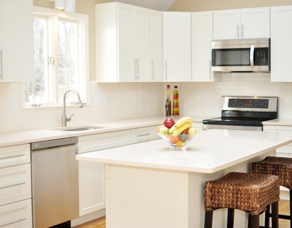 61 Estabrook Road Carlisle, MA 01741 - Photo 4 of 23 Gallery Image 4