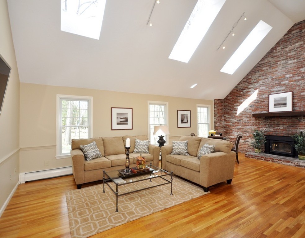 61 Estabrook Road Carlisle, MA 01741 - Photo 5 of 23 Gallery Image 5