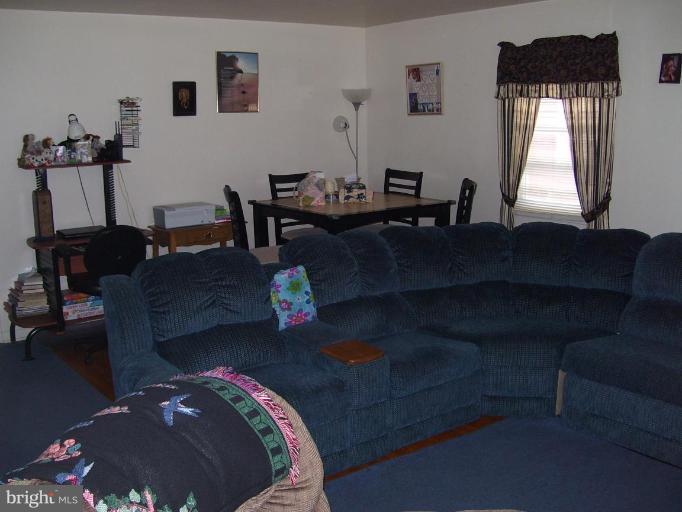 632 Dover Road Easton, MD 21601 - Photo 7 of 20 Living Room