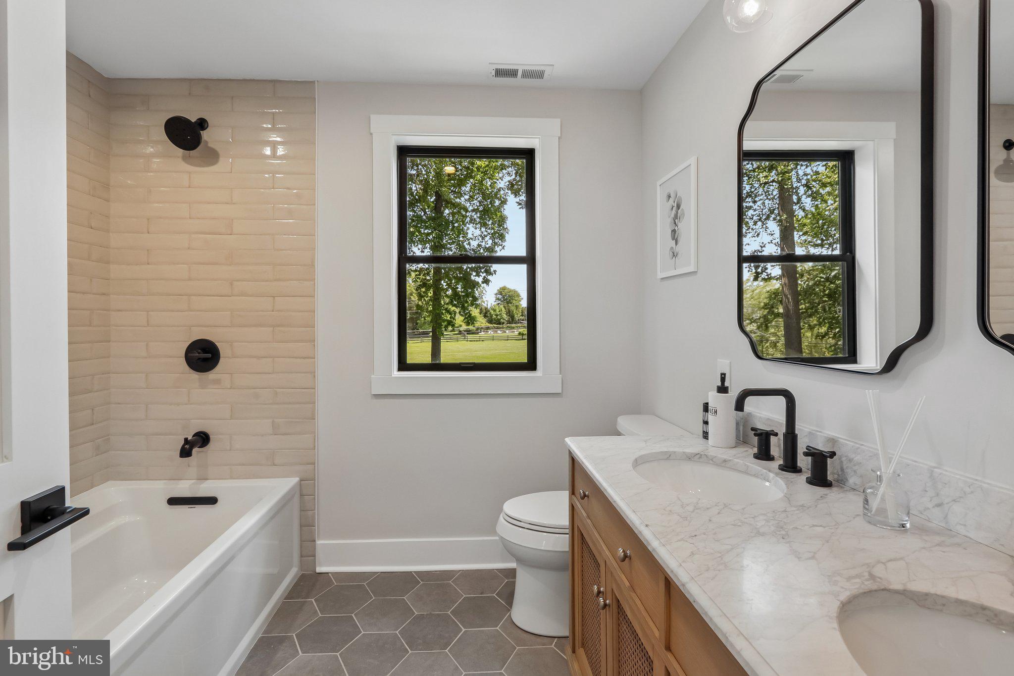 2577 Wayland Road Berwyn, PA 19312 - Photo 66 of 79 Shared hall bathroom