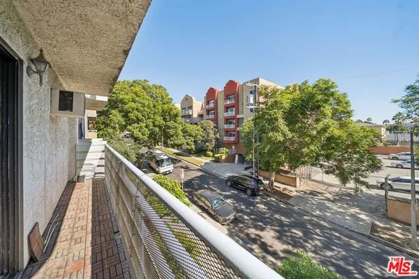 $1,695 | 1519 North Martel Avenue, Unit 211, Los Angeles, CA 90046