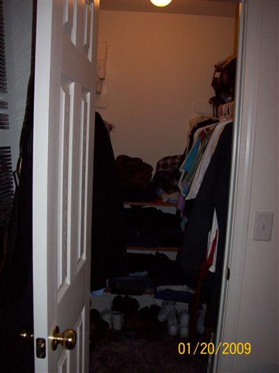 33072 Black Mountain Road Tollhouse, CA 93667 - Photo 12 of 26 Master closet