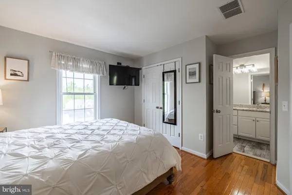 $1,030,000 | 8170 Douglas Fir Drive, Lorton, VA 22079