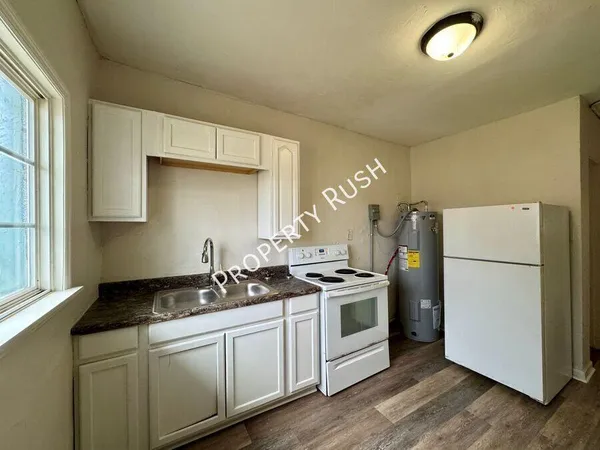 $950 | 3603 Dorris Street, Chattanooga, TN 37410