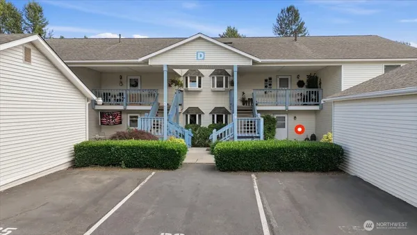 $420,000 | 20617 28th Avenue West, Unit D7, Lynnwood, WA 98036