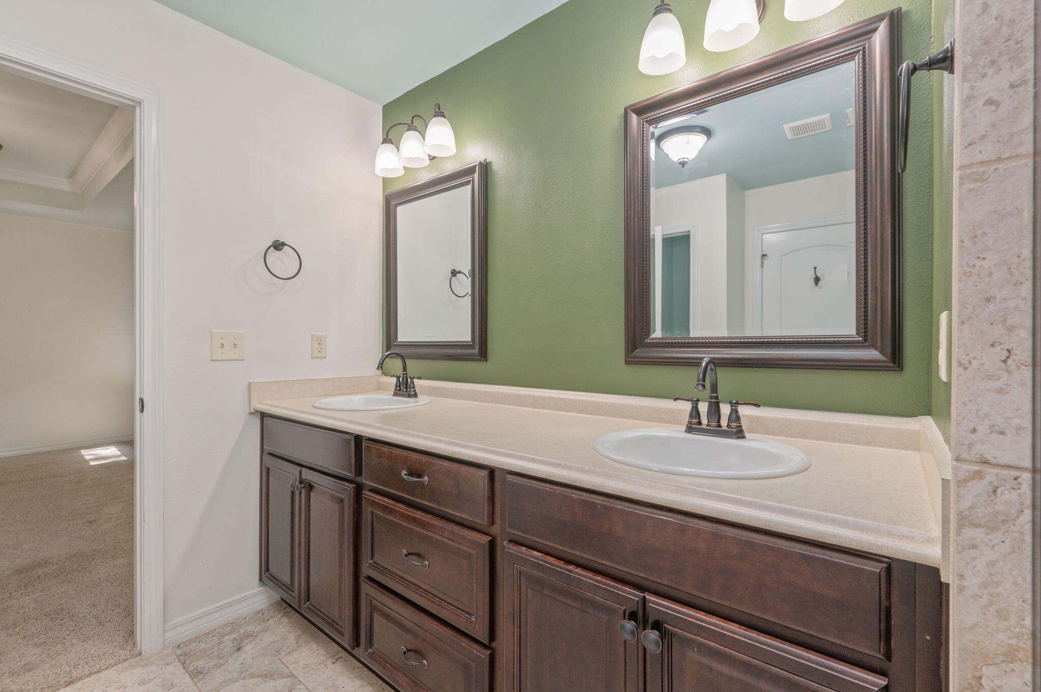 153 Shady Lane Crestview, FL 32536 - Photo 20 of 37 21-web-or-mls-153-shady-ln