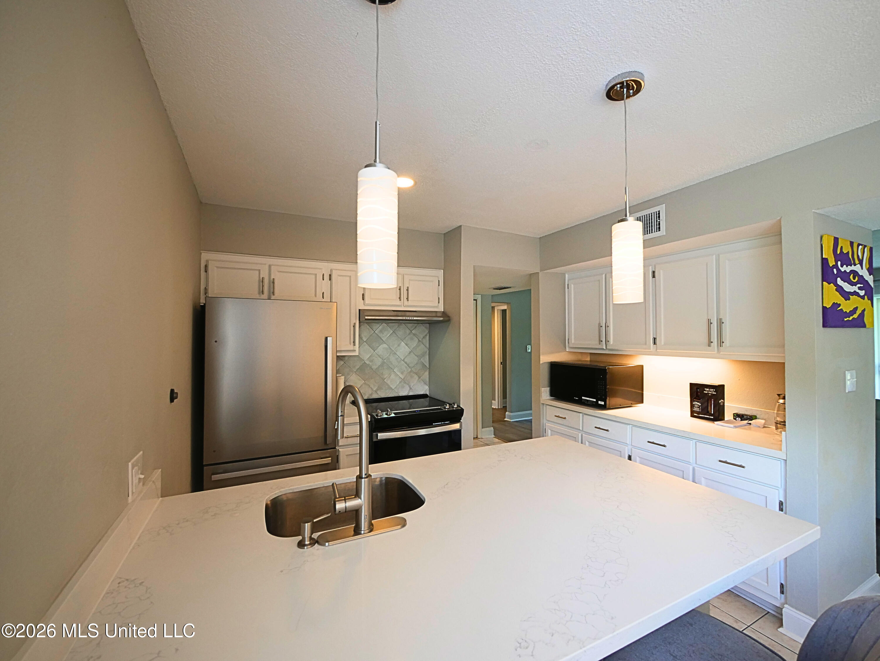 159 Lanai Diamondhead, MS 39525 - Photo 12 of 35 P1120896 - Edited