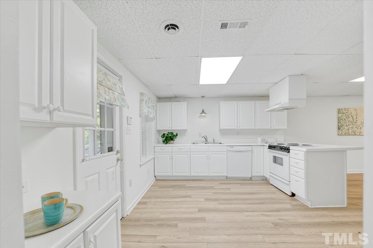 7733 Spring Overlook Road Willow Spring, NC 27592 - Photo 23 of 32