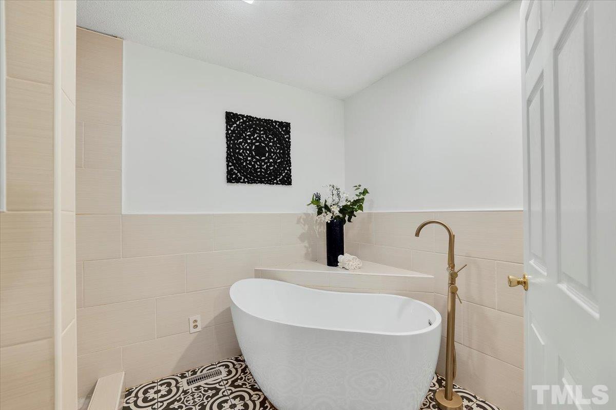 7733 Spring Overlook Road Willow Spring, NC 27592 - Photo 10 of 32